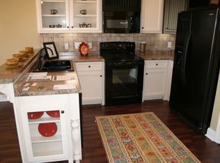 223 Amber Dr, Byron, GA 31008