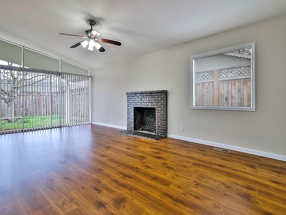 5th image of 4858 Mary Jane Way