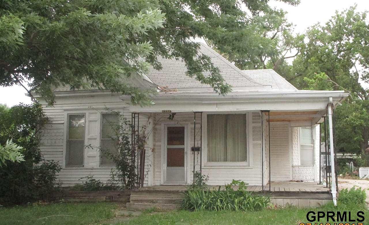 1322 Elk St Beatrice NE 68310 Zillow