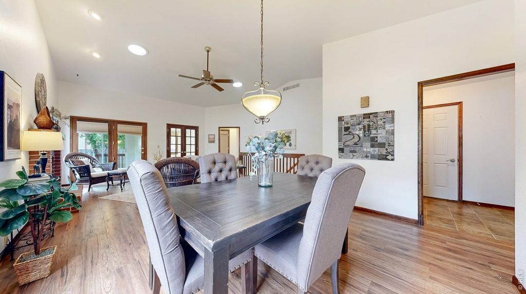 2112 Creekwood Ct