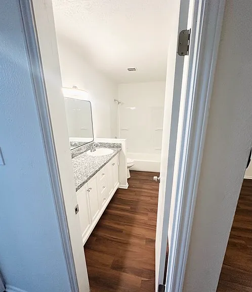 3016-18 Jean Lafitte Pkwy #3018-C — Photo 6