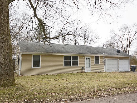 2nd image of 1414 Jonathon Dr