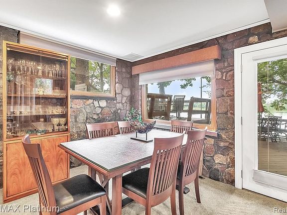 5th image of 4268 Highcrest Dr