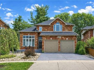 152 Lena Cres, Cambridge, ON N1R 8P6