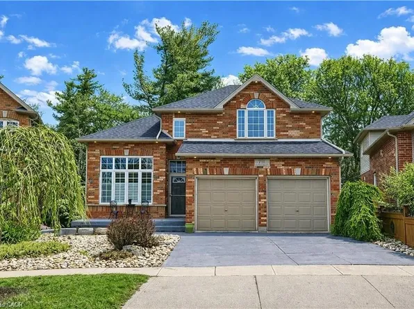 152 Lena Cres, Cambridge, ON N1R 8P6