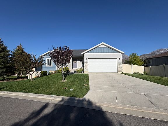 2nd image of 1217 Hillshire Dr #1