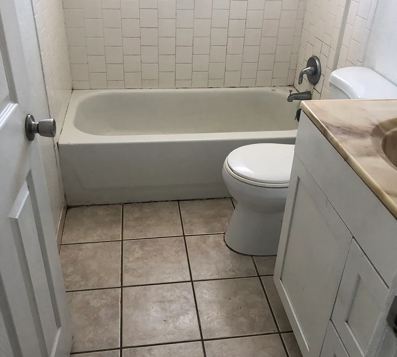 5 bed, 1800 sqft, $2,700 — Photo 3