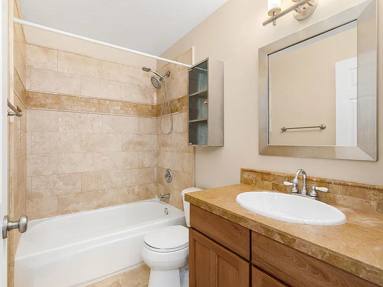 6225 Lake Washington Blvd NE #406 — Photo 12