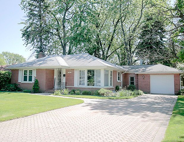 1st image of 1401 Robinhood Ln