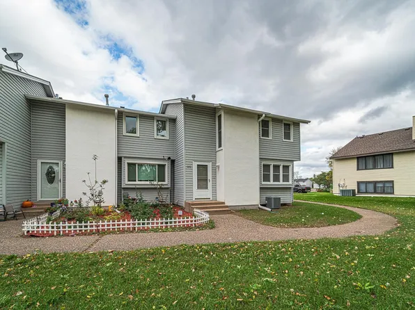3658 Brookdale Dr N, Brooklyn Park, MN 55443