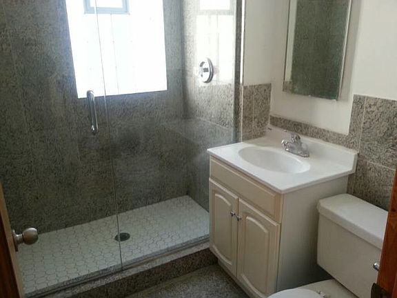 4th image of 2808 N Campbell Ave #3