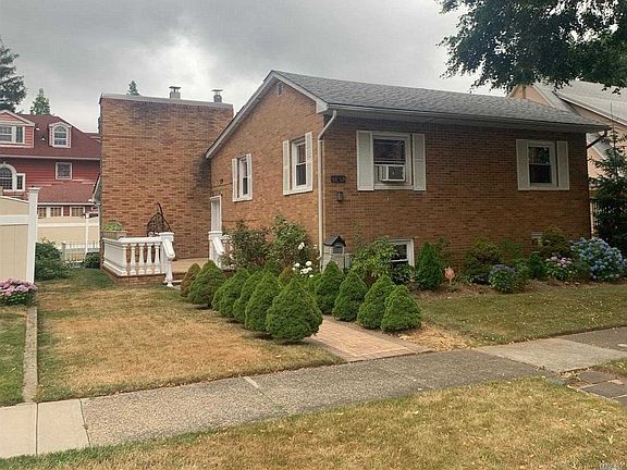 4th image of 8809 192nd St