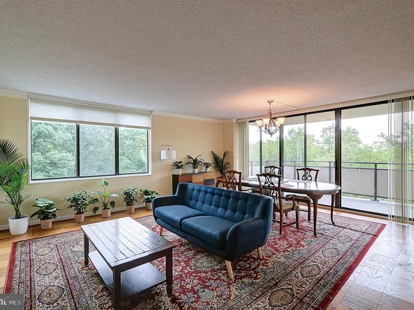 5225 Pooks Hill Rd APT 528N, Bethesda, MD 20814