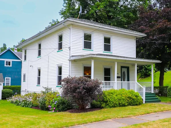 198 Pearl St, Corning, NY 14830