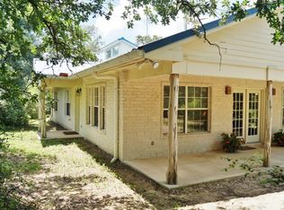 1630 Ivy Switch Rd, Luling, TX 78648