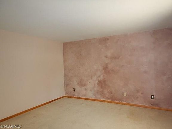 5th image of 2041 E 42nd St