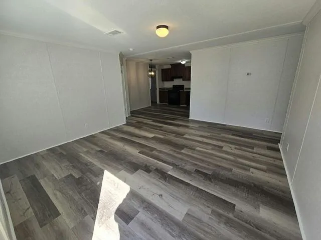 3 bed, 2.0 bath, 1144 sqft, $1,740 — Photo 3