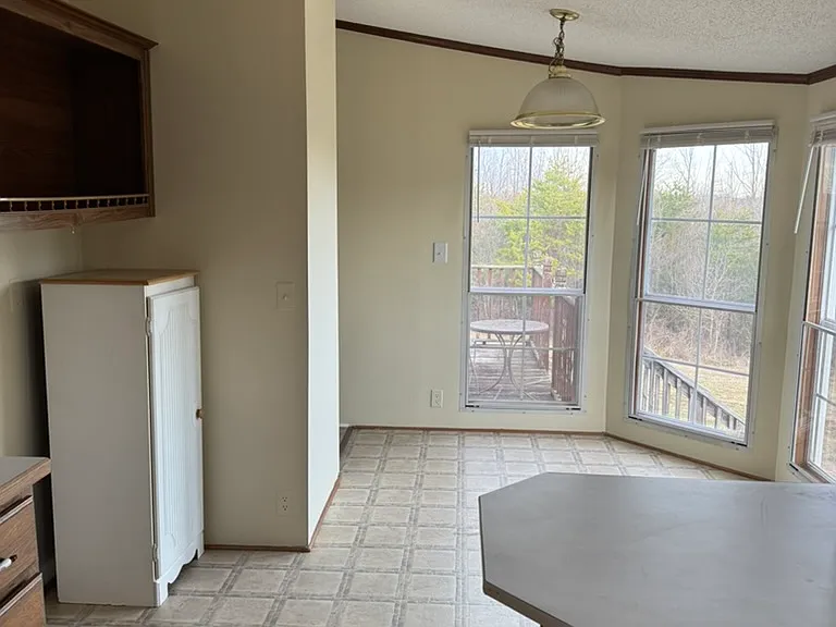 Kitchen and breakfast nook