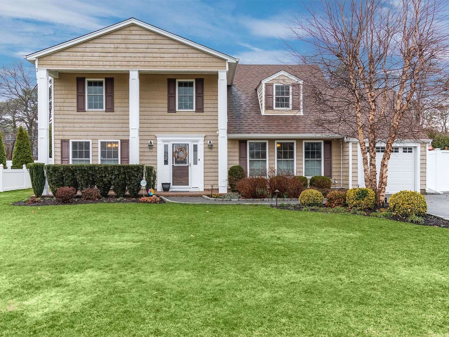 154 Greenbelt Parkway, Holbrook, NY 11741 Zillow