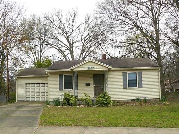 3rd image of 3983 Truman Ave