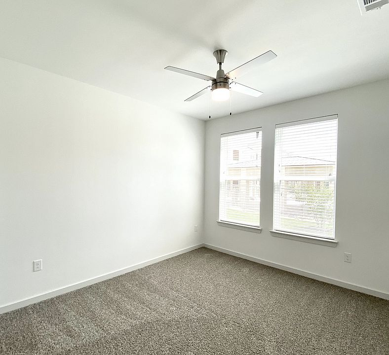 2nd image of 1100 Rauscher Dr