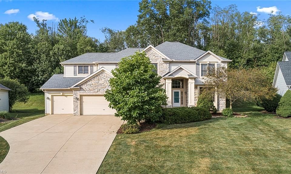1st image of 36110 S Huntington Dr