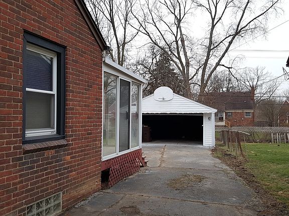 2nd image of 26725 Sunningdale Dr