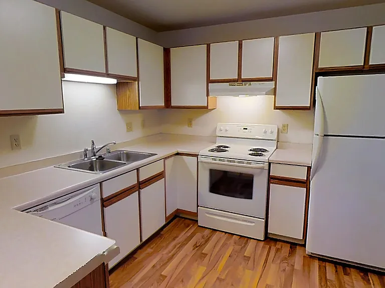 2979 S Gate Dr #2 — Photo 4