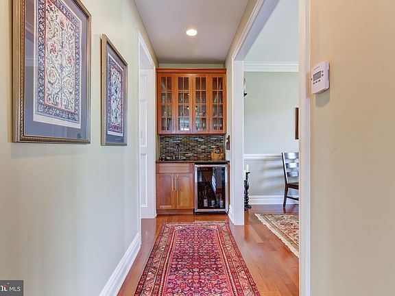 3rd image of 2 Brae Ct