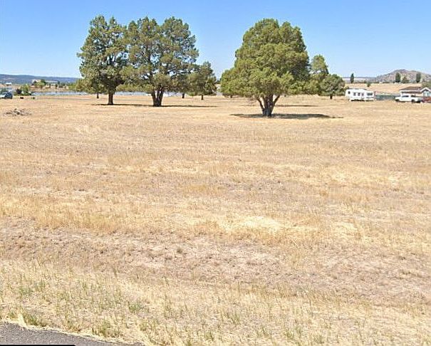 2nd image of 5 Mountain View Dr
