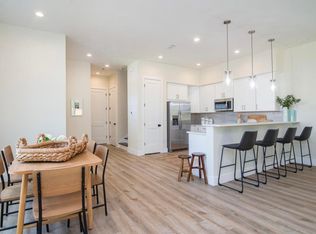 1956 Francis Ave, Atlantic Beach, FL 32233