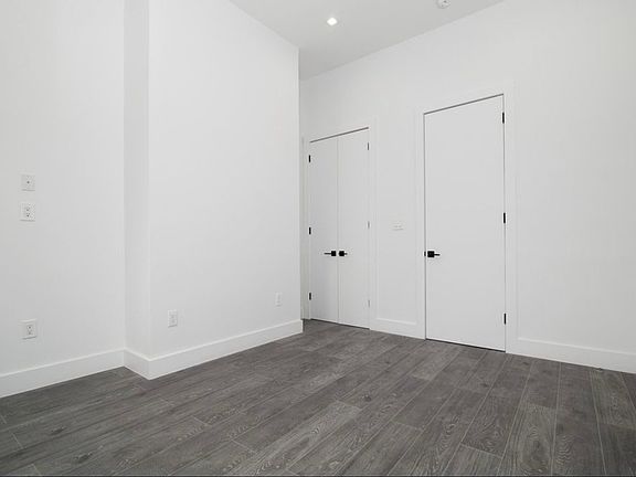 5th image of 277 Humboldt St APT 2