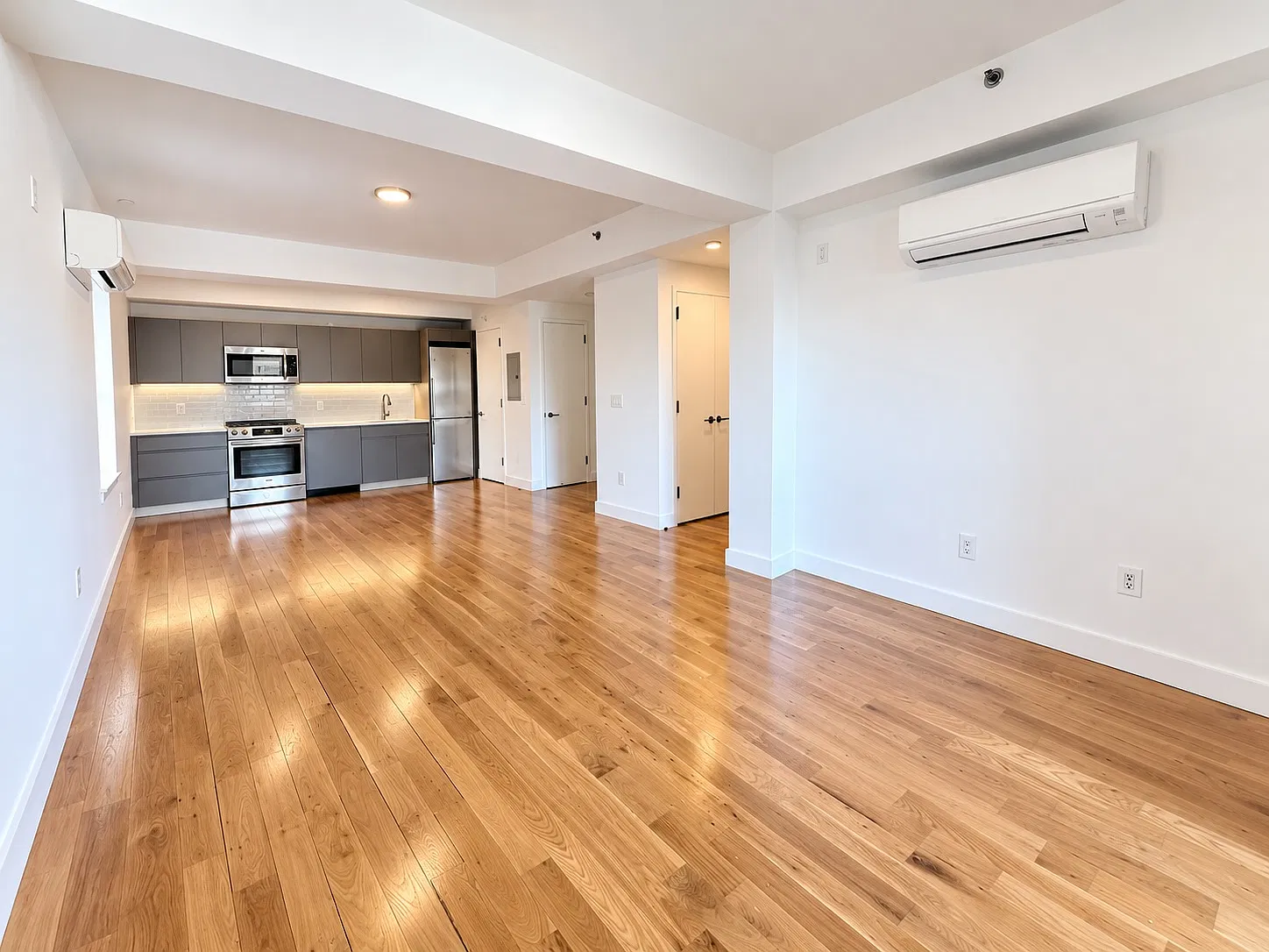 520 Parkside Avenue — Photo 4
