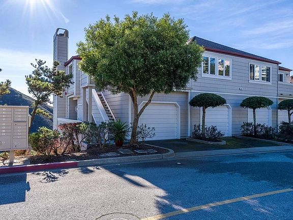 4th image of 825 Mountain View Dr APT 4