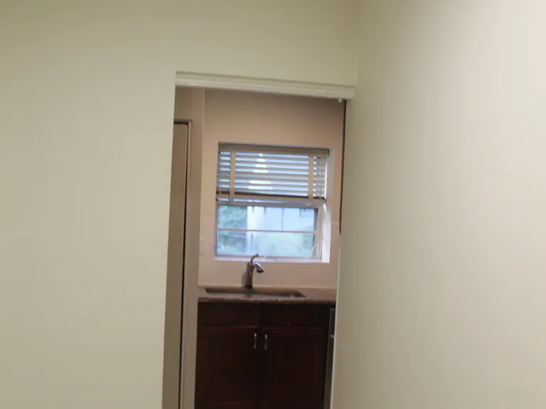 7957 Delmar Blvd #2 — Photo 10