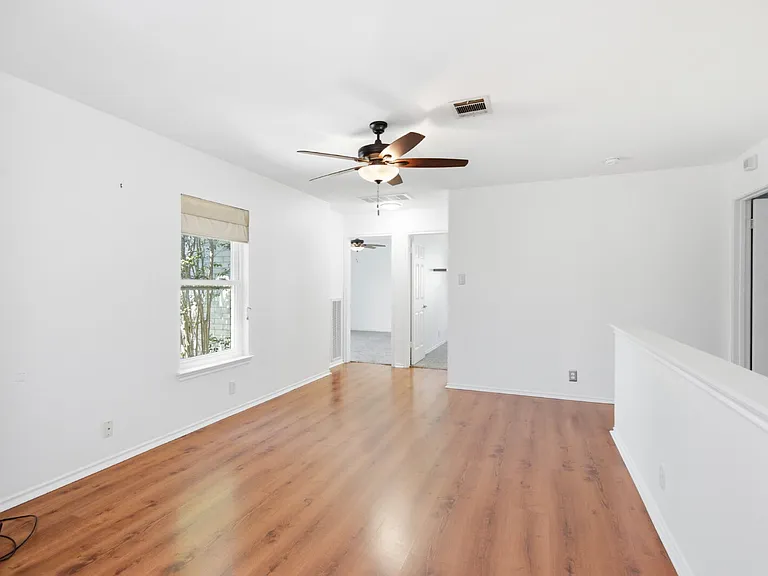 1314 Chalk Ln — Photo 13