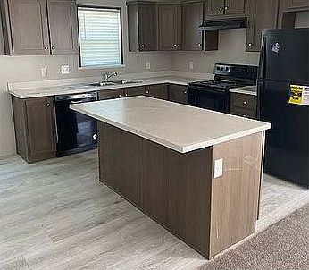 2nd image of 21458 Lakeview Estates Dr