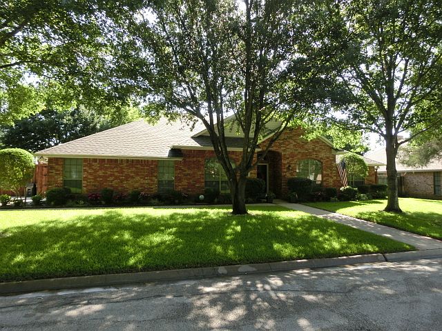 1st image of 1708 Bowie Cir