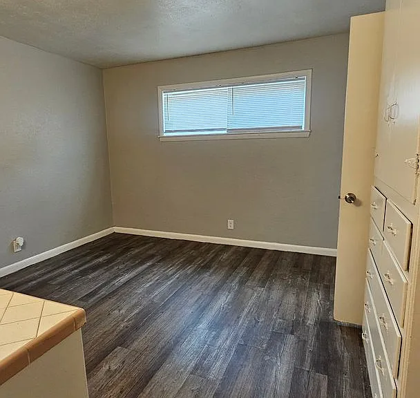 1133 S Quincy Ave — Photo 5