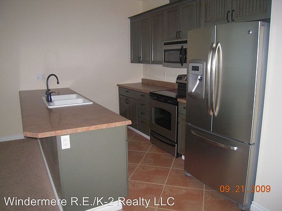 5th image of 1702 W Marina Dr