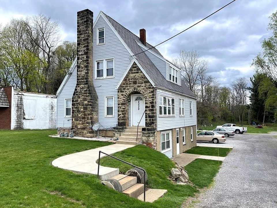 1st image of 4229 Lincoln St E #2