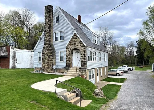 4229 Lincoln St E #2 Photo 1