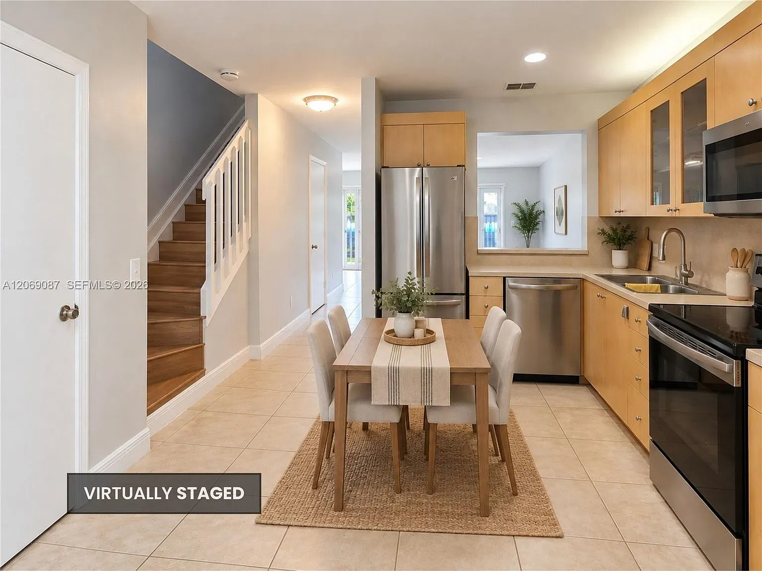 Pembroke Lakes South — Photo 4