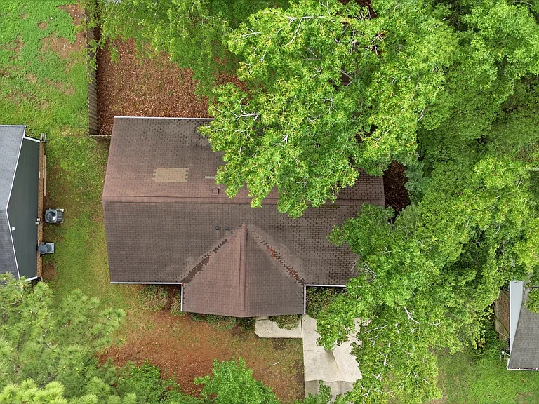 817 Wyldewood Rd — Photo 31