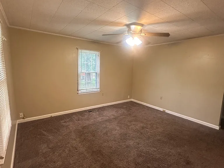 505 Glendale Ave — Photo 15