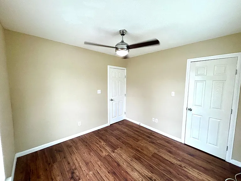1222 Fenfield Ave #2 — Photo 11