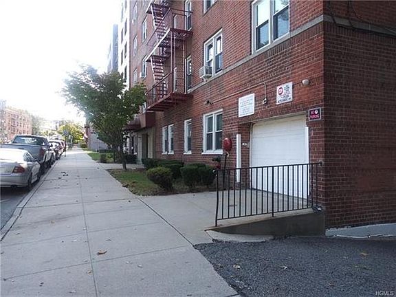 2nd image of 585 McLean Ave APT 6C