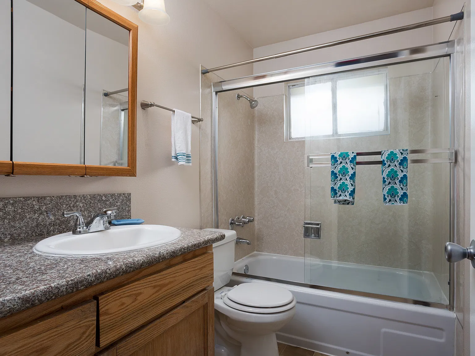 2 bed, 732 sqft, $1,695 — Photo 4