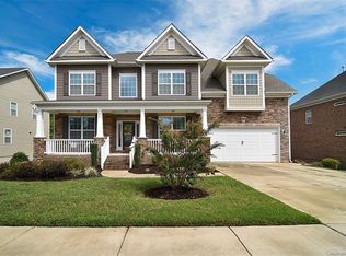 208 Golden View Dr, Waxhaw, NC 28173