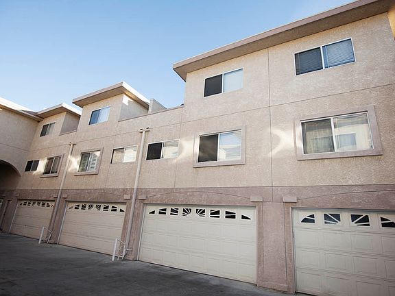2nd image of 10215 Variel Ave Unit 8